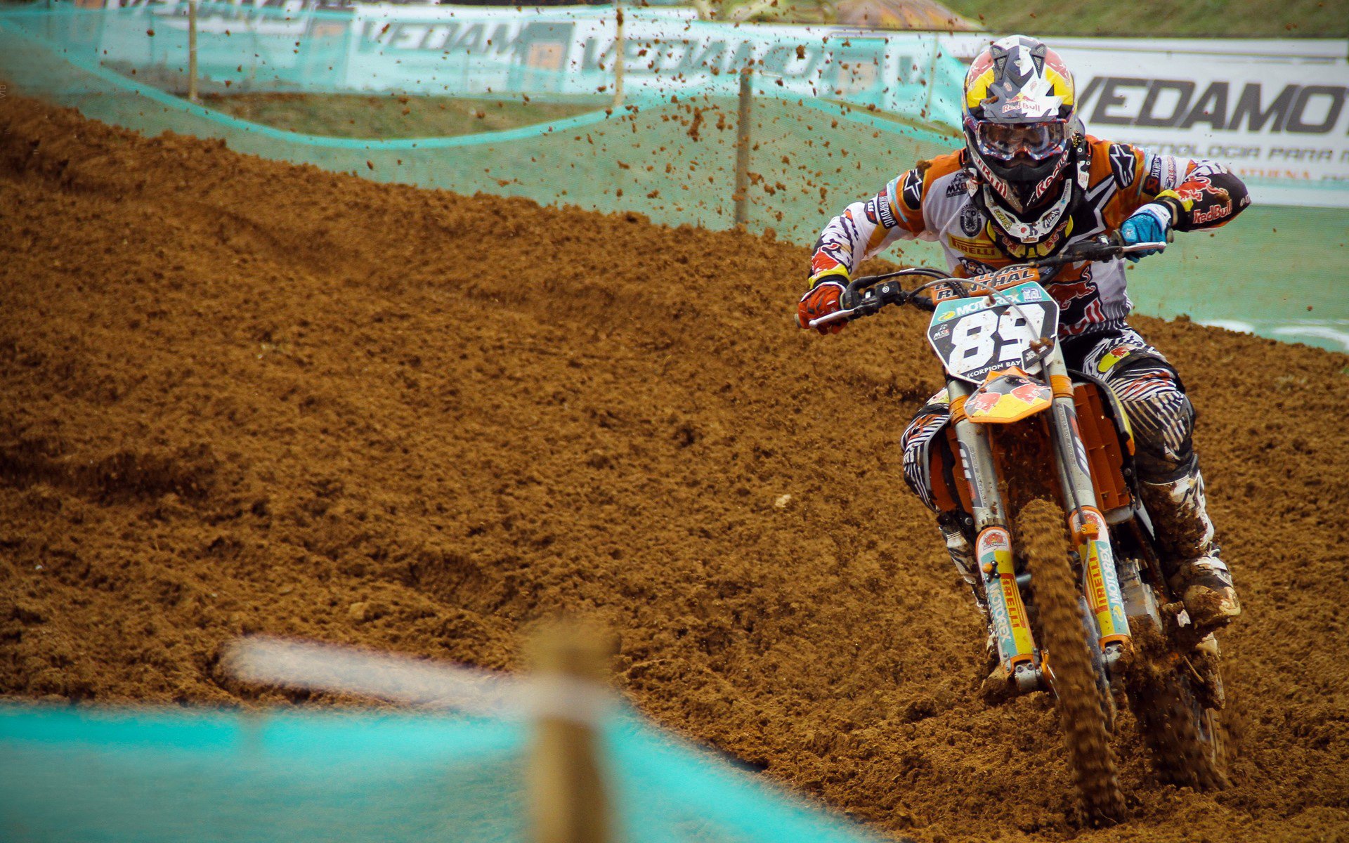 英超争冠白热化,曼城、阿森纳、利物浦三强鼎立,谁能笑到最后?